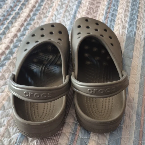 Men's Crocs - Picture 2 of 4